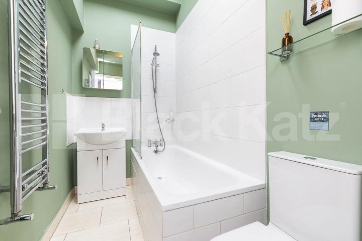 Spacious two double bedroom property with a large canal facing roof terrace  Camden High Street, Camden